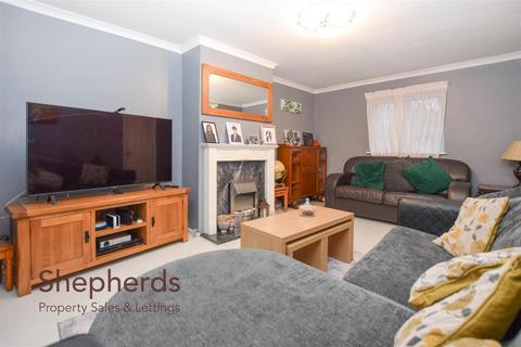 undefined, Oakview Close, Cheshunt EN7