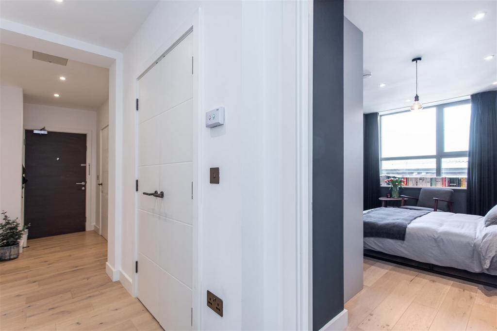 Hallway/Storage