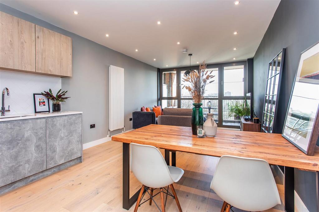 Open Plan Kitchen/Reception