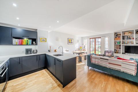 3 bedroom terraced house for sale, Scott Avenue, Putney, London, SW15