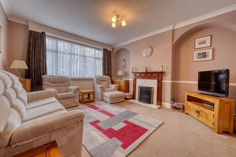 4 bedroom semi-detached house for sale, Kingsway, Orpington BR5