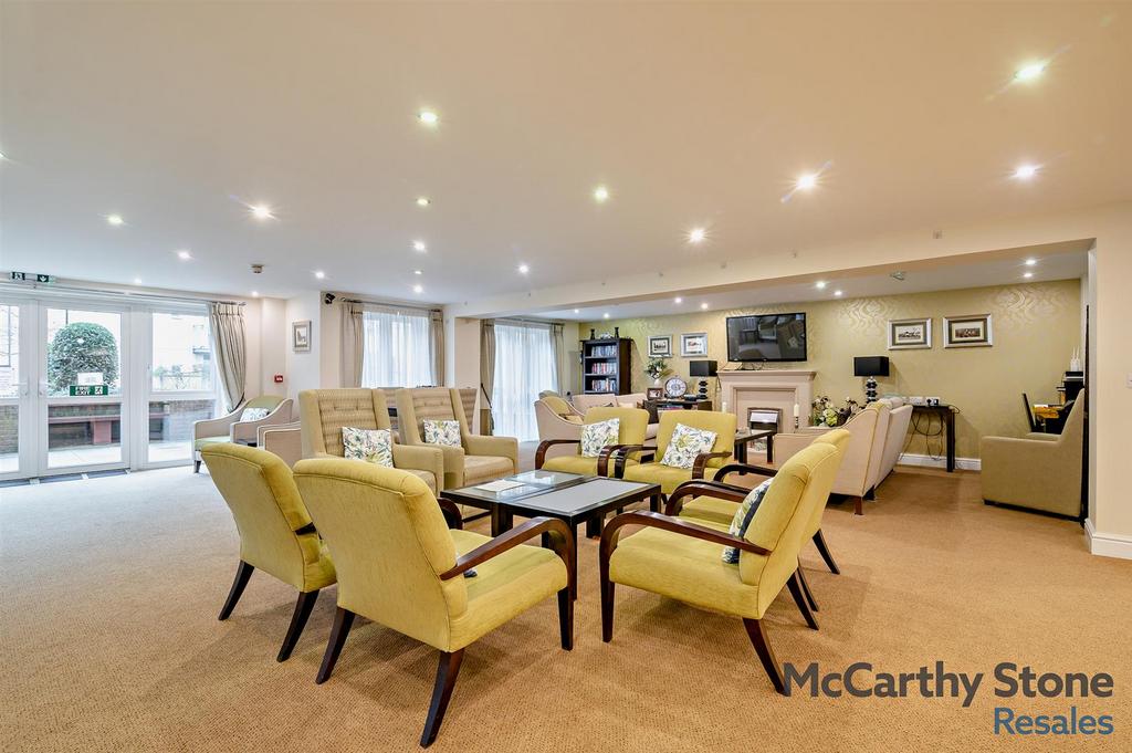 Homeowners Lounge