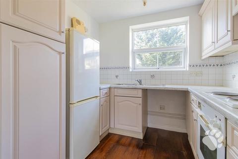undefined, Napier Crescent, Wickford SS12