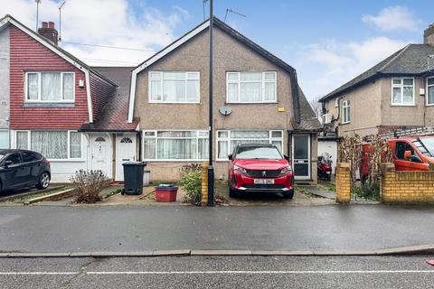 Durham Road, Feltham, TW14