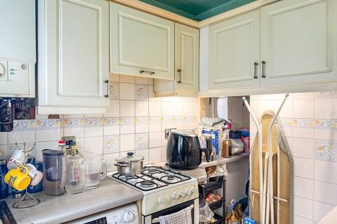 2 bedroom terraced house for sale, Durham Road, Feltham, TW14