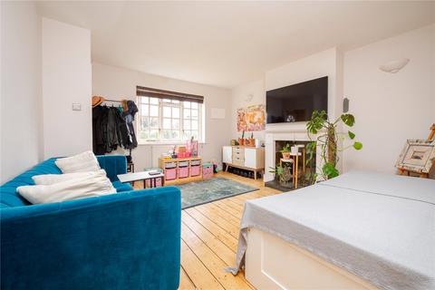 3 bedroom end of terrace house for sale, Pitt Crescent, London, SW19