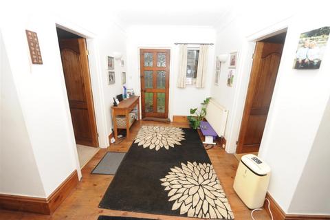 undefined, Highfield Crescent, Heaton, Bradford