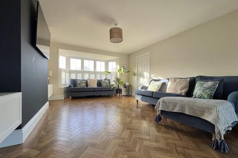 4 bedroom detached house for sale, Wannerton Road, Blakedown, Kidderminster