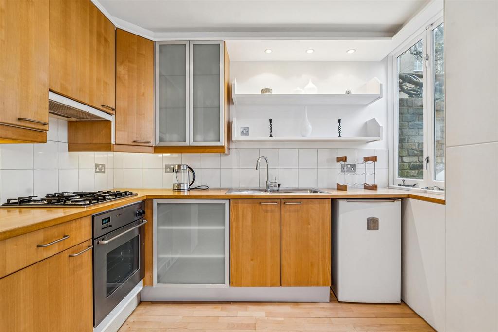 FOR SALE - Eyot Green, W4