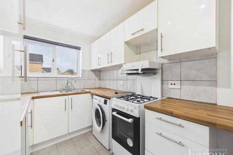 undefined, Larkfield, Basingstoke RG24