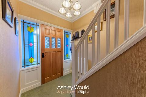 3 bedroom semi-detached house for sale, The Parade, Dudley DY1