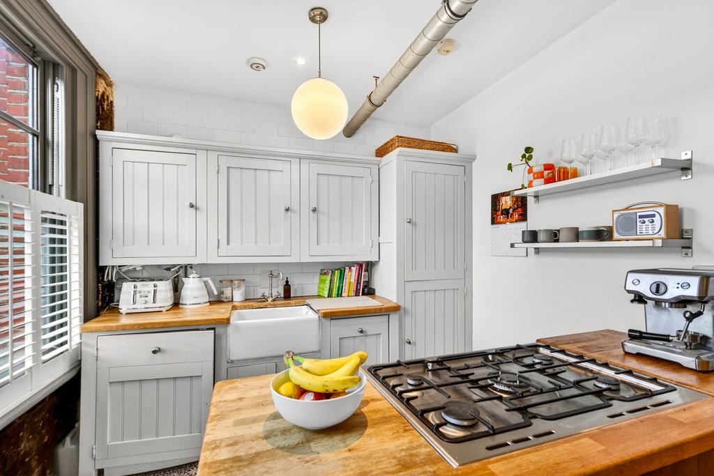 For Sale 2 Bedroom 4 Ranger Mansions Crystal...