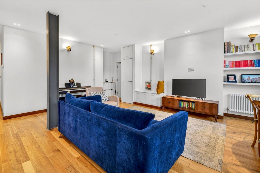 For Sale 2 Bedroom 4 Ranger Mansions Crystal...