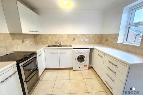 1 bedroom apartment for sale, Snowdon Close, Eastbourne BN23