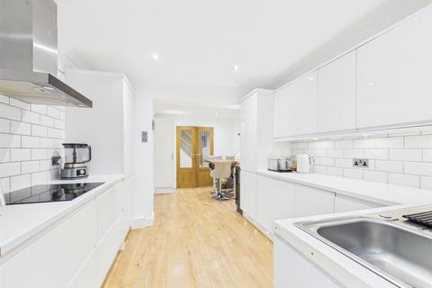 4 bedroom detached house for sale, Wynford Green, Aylesbury HP21
