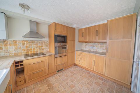 undefined, Pinewood Grove, Solihull, B91