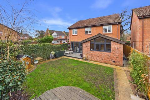 5 bedroom detached house for sale, Regency Gardens, Walton-On-Thames