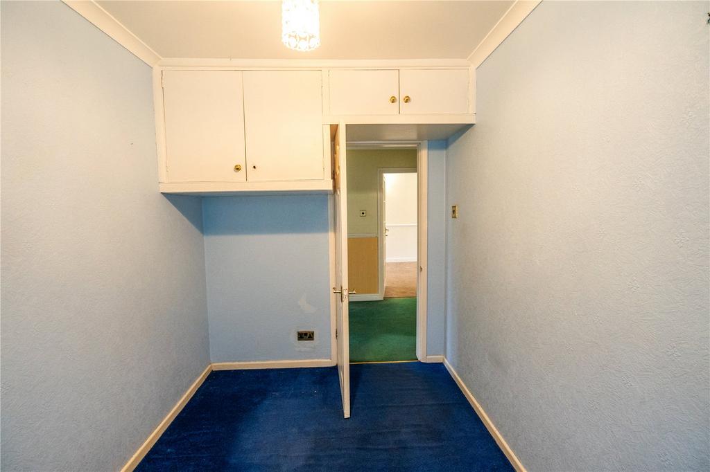 Bedroom 2 (2)