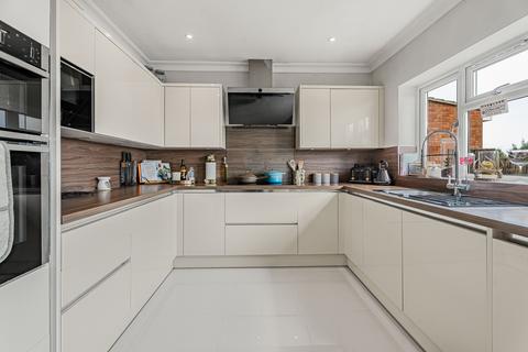 3 bedroom detached house for sale, Upper Hall Park, Berkhamsted, Berkhamsted, HP4