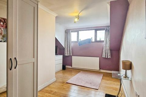 undefined, Stanwell New Road, Staines-upon-Thames, Surrey, TW18