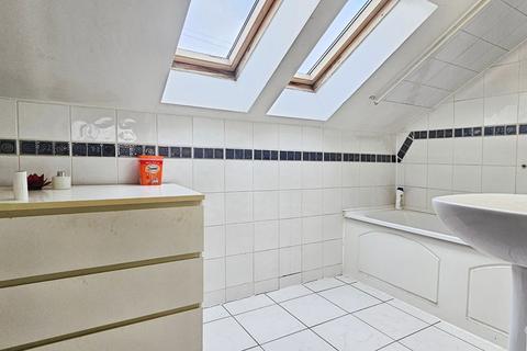 undefined, Stanwell New Road, Staines-upon-Thames, Surrey, TW18