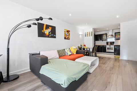 1 bedroom apartment for sale, Alaska Apartments, Newham E16