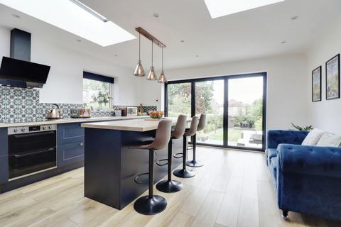 3 bedroom semi-detached house for sale, Knightthorpe Road, Loughborough, LE11