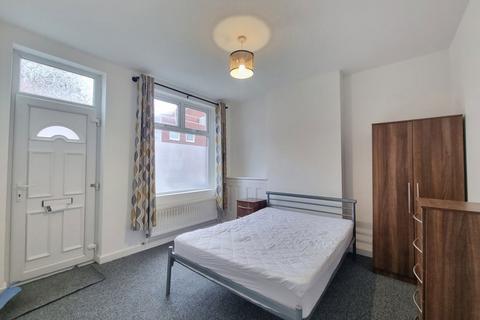 3 bedroom terraced house to rent, Jarrom Street, Leicester