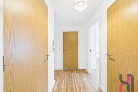 2 bedroom flat to rent, Media City, Michigan Point Tower A,, 9 Michigan Avenue, Salford, M50
