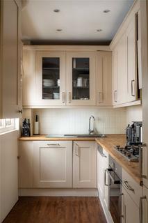 3 bedroom apartment to rent, Cornwall Gardens, South Kensington, SW7