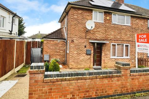 3 bedroom semi-detached house for sale, Tennyson Avenue, Grantham, NG31