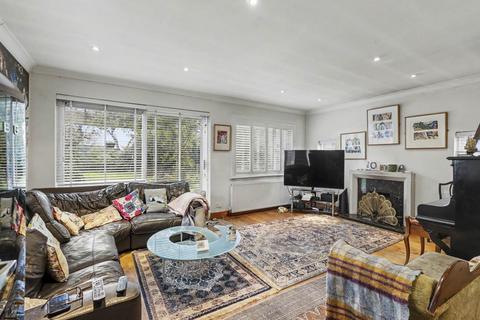 4 bedroom detached bungalow for sale, Dolphin Street, Melbourn,