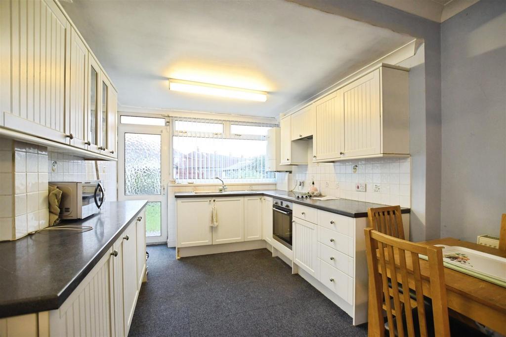 Fitted Kitchen / Diner