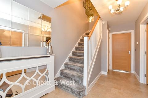 3 bedroom semi-detached house for sale, Gardener Close, Waterlooville, Hampshire