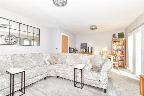 3 bedroom semi-detached house for sale, Gardener Close, Waterlooville, Hampshire