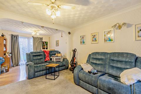 3 bedroom terraced house for sale, Tunstall Walk, Bedford, MK41