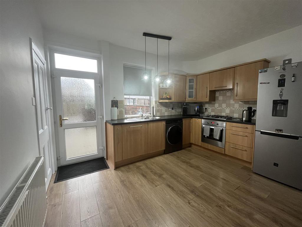 Open Plan Lounge Kitchen