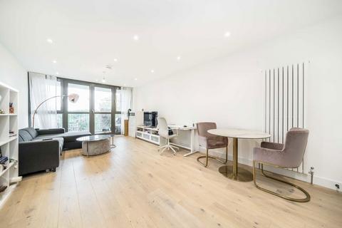 2 bedroom flat to rent, Morville Street, London E3