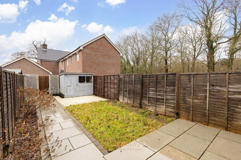 2 bedroom terraced house for sale, Charlbury Road, Crawley RH10