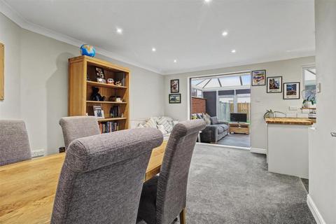 2 bedroom semi-detached bungalow for sale, No Upward Chain - Jubilee Road in Heacham