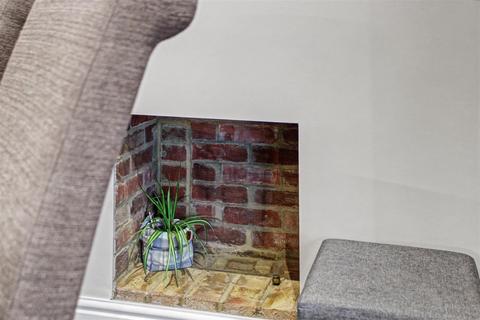 2 bedroom semi-detached bungalow for sale, No Upward Chain - Jubilee Road in Heacham