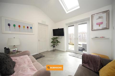 3 bedroom semi-detached house for sale, High Street, Eaton Bray