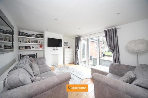 3 bedroom semi-detached house for sale, High Street, Eaton Bray