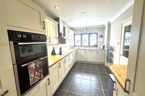 4 bedroom detached house for sale, Maescelyn, Talley, Llandeilo, SA19