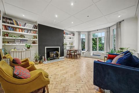 2 bedroom apartment for sale, Fellows Road, London
