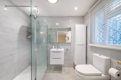 Studio to rent, Eastcote Avenue, Sudbury, Greenford, UB6