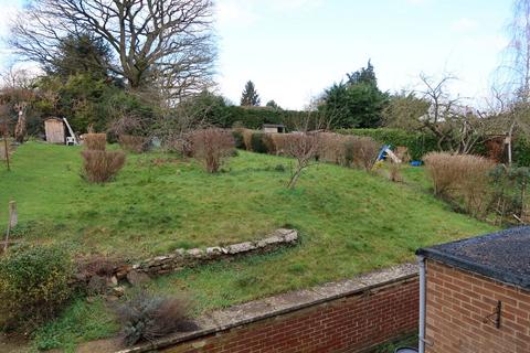 undefined, Round Close Road, Adderbury