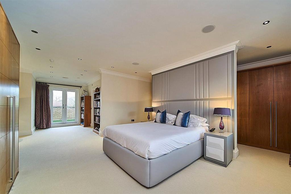 Principal Bedroom