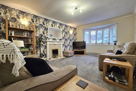 4 bedroom detached house for sale, Willow Road, Solihull