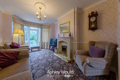 3 bedroom semi-detached house for sale, Oak Tree Crescent, Halesowen B62